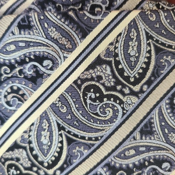 Mens tie - Picture 1 of 2